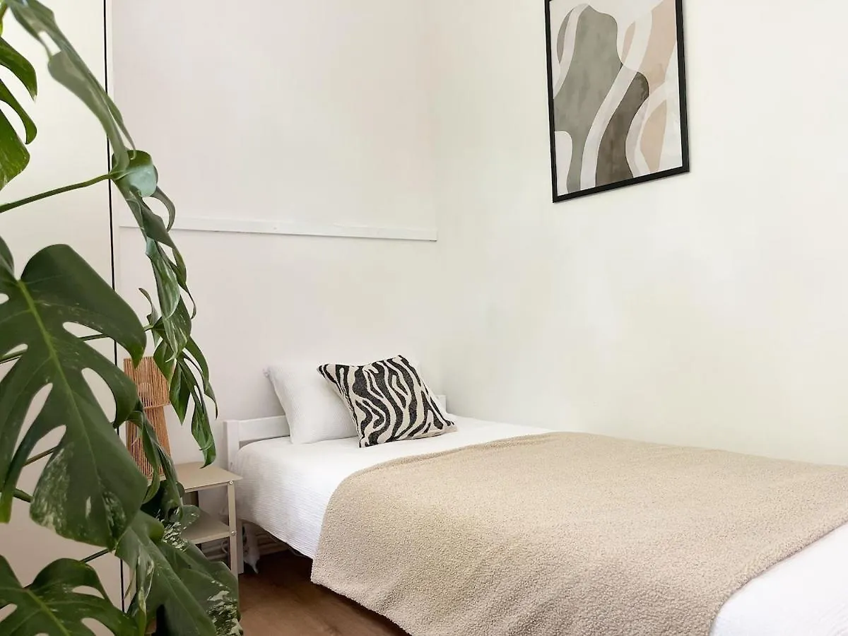 Urban Jungle Apartment 2
